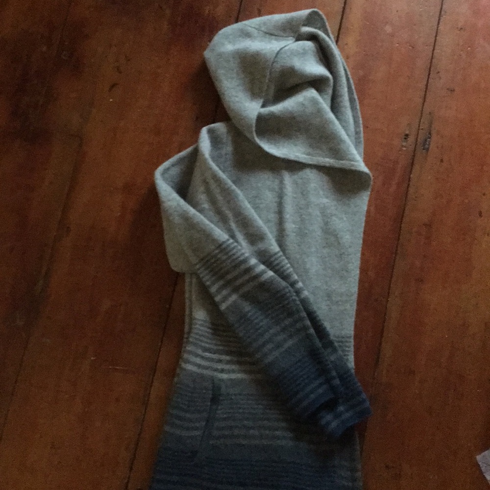 Hooded sweater